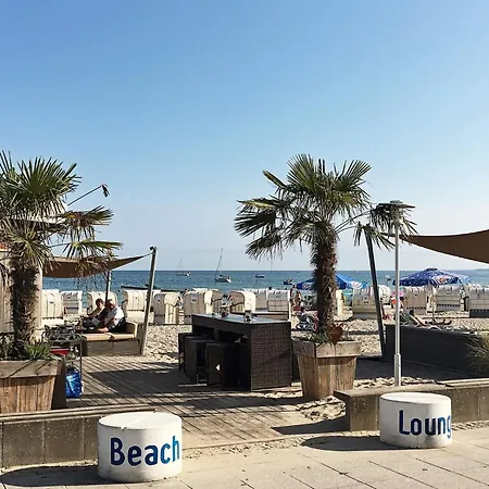 Scandinavian Coastal Escape With Sauna 別荘