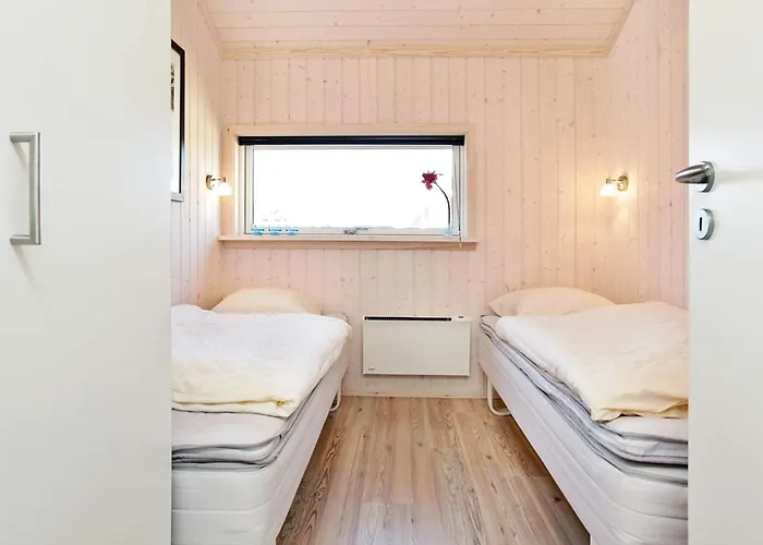 Scandinavian Coastal Escape With Sauna *